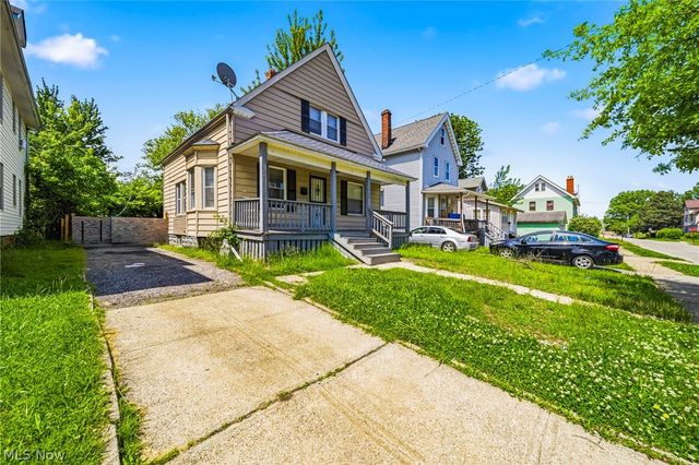 1722 Burgess Road, Cleveland, OH 44112