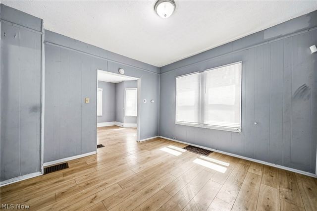 1722 Burgess Road, Cleveland, OH 44112