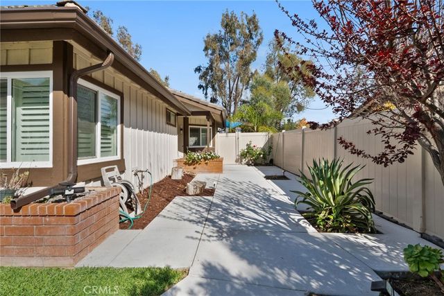 42132 Sweetshade Lane, Temecula, CA 92591