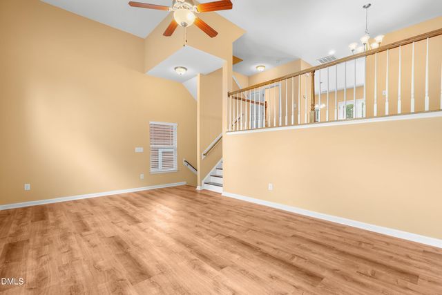 892 Queen City Crescent, Apex, NC 27523