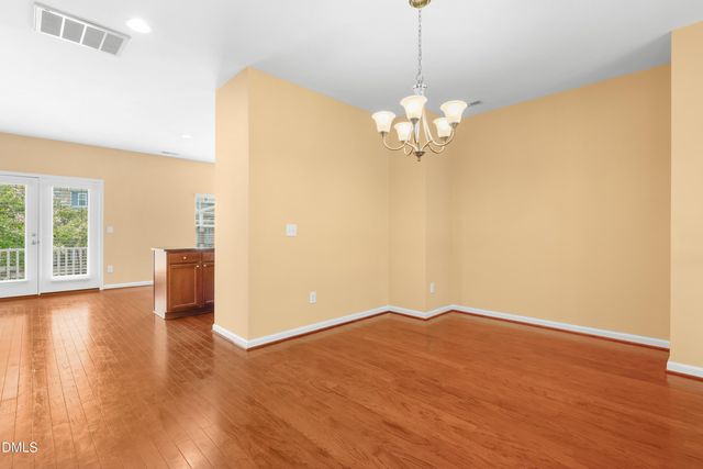 892 Queen City Crescent, Apex, NC 27523