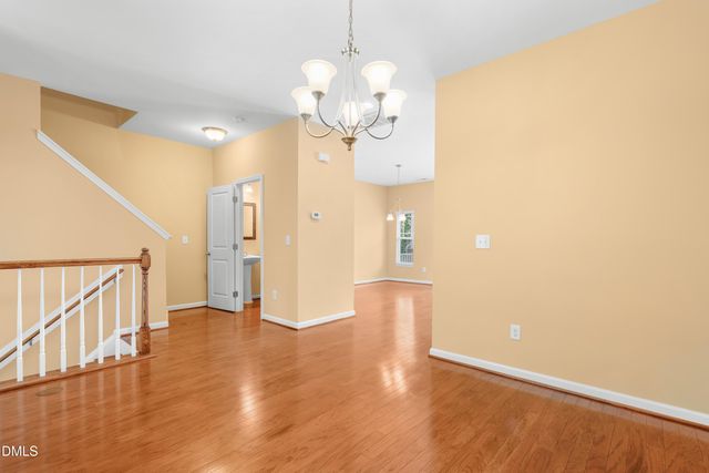 892 Queen City Crescent, Apex, NC 27523