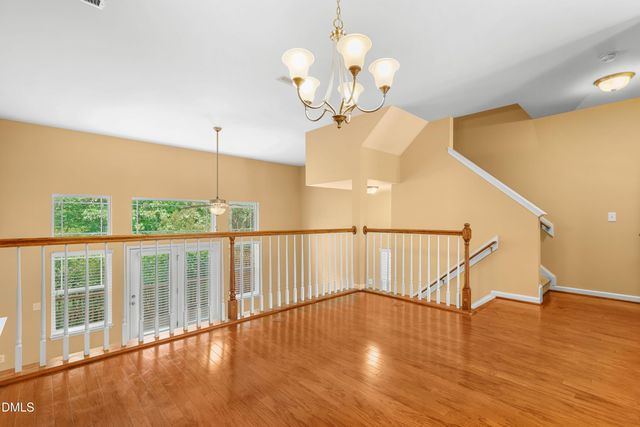 892 Queen City Crescent, Apex, NC 27523