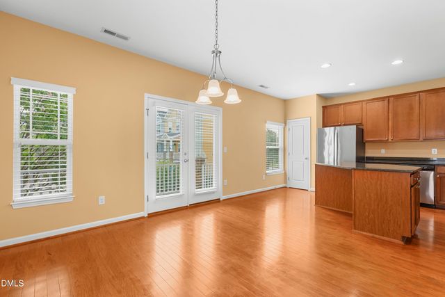 892 Queen City Crescent, Apex, NC 27523