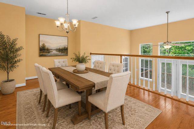 892 Queen City Crescent, Apex, NC 27523