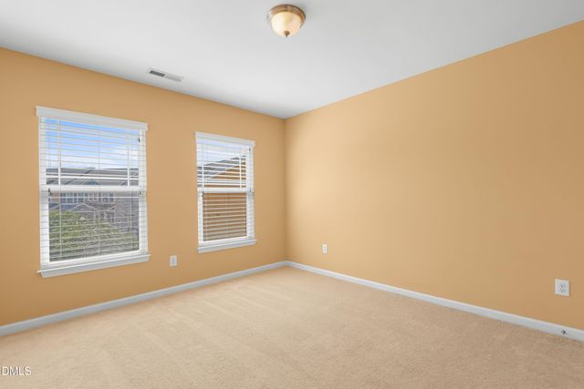 892 Queen City Crescent, Apex, NC 27523