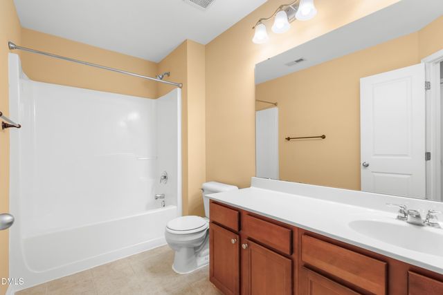 892 Queen City Crescent, Apex, NC 27523
