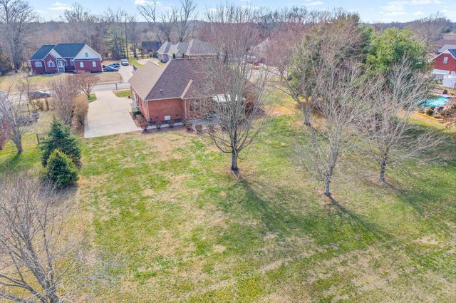 1025 Filmore Harris Rd, Pleasant View, TN 37146