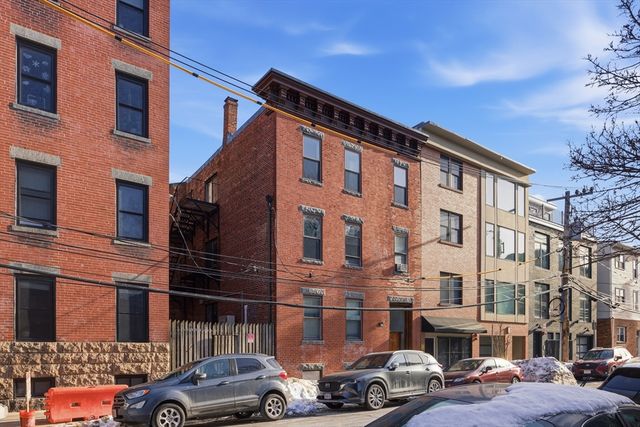 71 Lubec 1, Boston, MA 02128