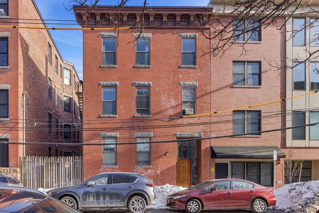 71 Lubec 1, Boston, MA 02128
