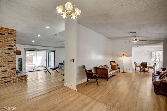 1401 Sharon Road, Las Vegas, NV 89106