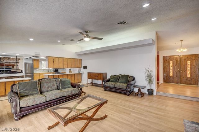 1401 Sharon Road, Las Vegas, NV 89106