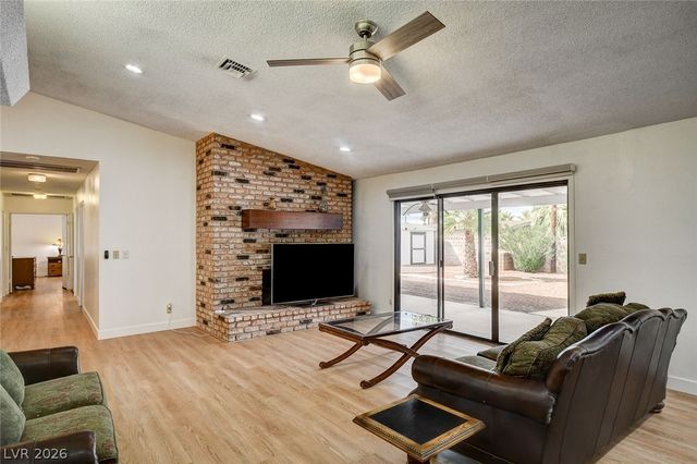 1401 Sharon Road, Las Vegas, NV 89106