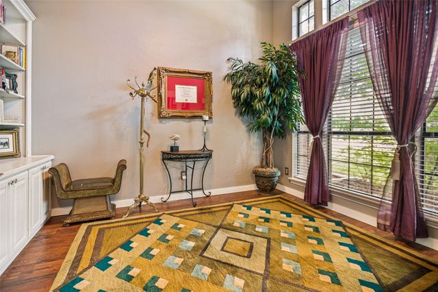 902 Granview Drive, Lewisville, TX 75067