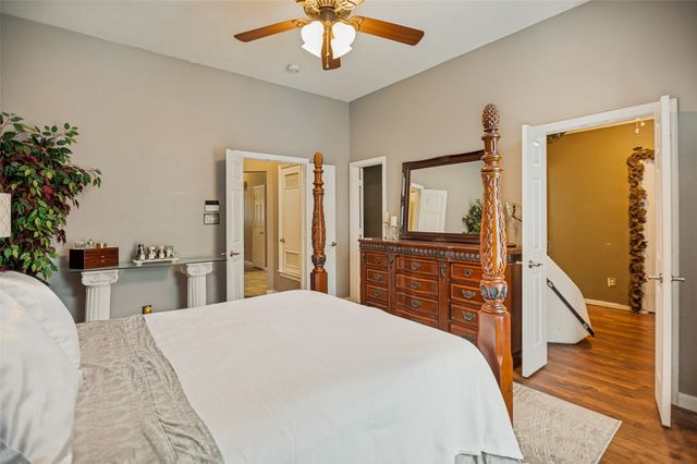 902 Granview Drive, Lewisville, TX 75067