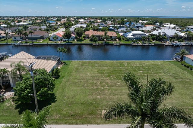 3936 LA COSTA ISLAND COURT, Punta Gorda, FL 33950