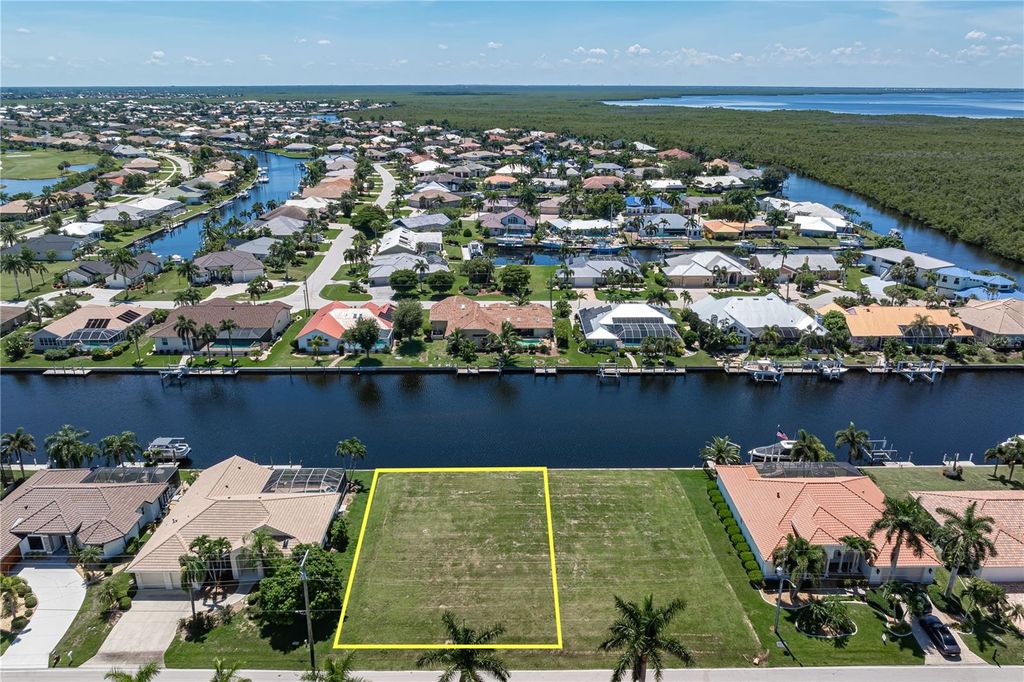 3936 LA COSTA ISLAND COURT, Punta Gorda, FL 33950