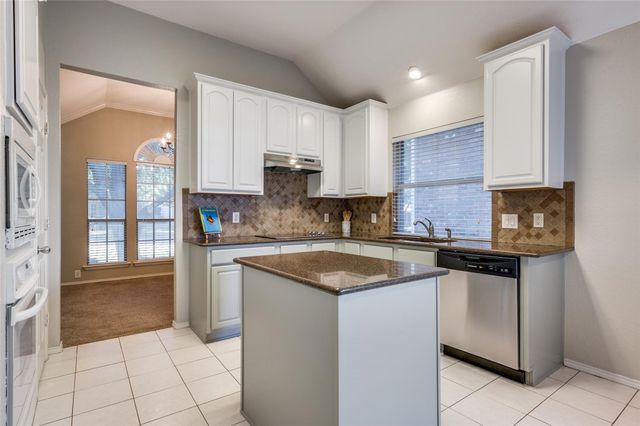 11299 Las Polamas Drive, Frisco, TX 75033