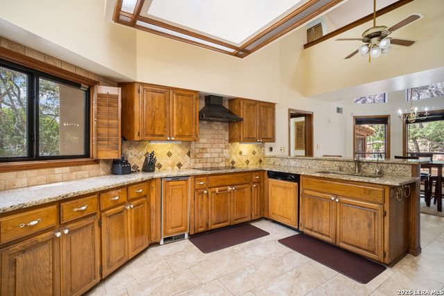 13137 Hunters Ledge, San Antonio, TX 78230