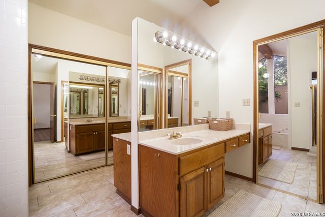 13137 Hunters Ledge, San Antonio, TX 78230