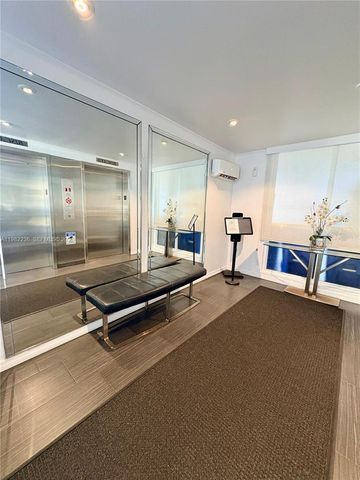 20500 W Country Club Dr 410, Aventura, FL 33180