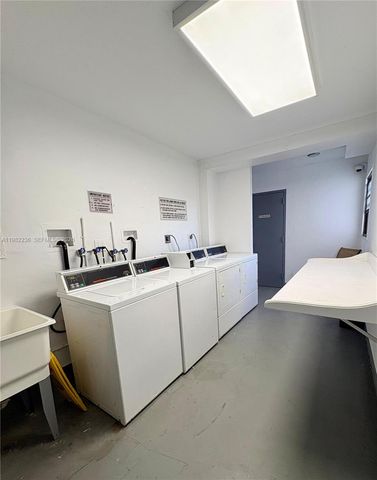 20500 W Country Club Dr 410, Aventura, FL 33180