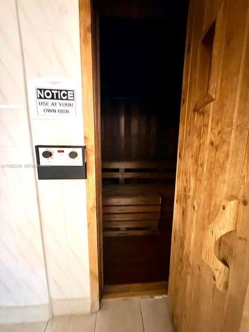 20500 W Country Club Dr 410, Aventura, FL 33180