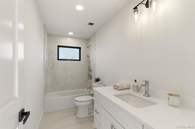 26 Tuthills Lane, Jamesport, NY 11947