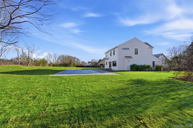 26 Tuthills Lane, Jamesport, NY 11947