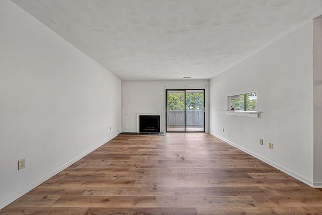 2413 Barnside CT, Salem, VA 24153