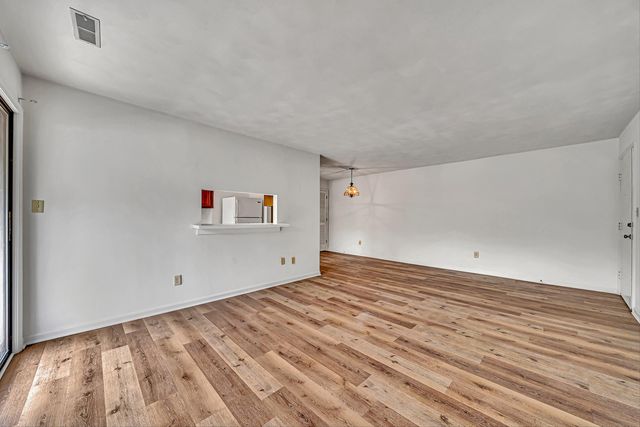 2413 Barnside CT, Salem, VA 24153