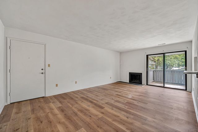 2413 Barnside CT, Salem, VA 24153