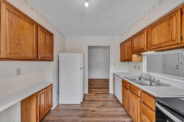2413 Barnside CT, Salem, VA 24153