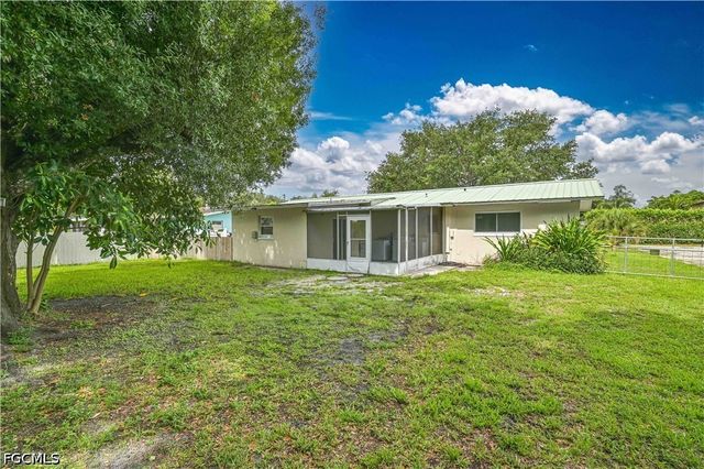 1130 Travis AVE, North Fort Myers, FL 33903