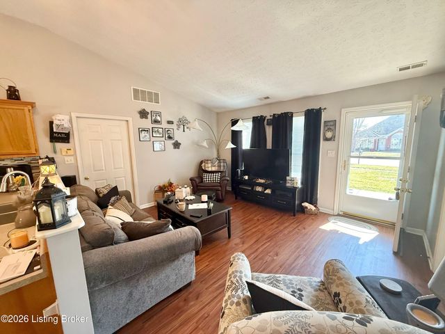 494 Louise Way, Mt Washington, KY 40047