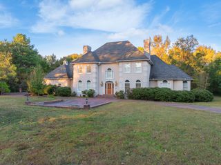 1200 Sand Ridge Bargerton Rd, Lexington, TN 38351
