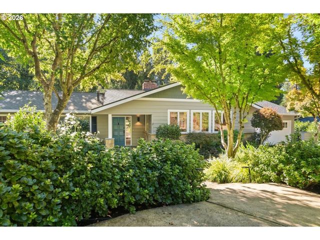 4102 Sw WESTDALE Dr, Portland, OR 97221