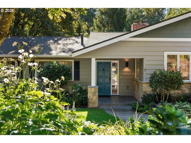 4102 Sw WESTDALE Dr, Portland, OR 97221