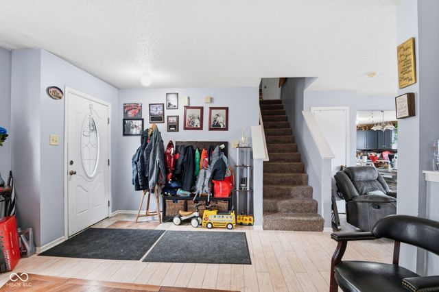 1804 Southernwood Lane, Indianapolis, IN 46231