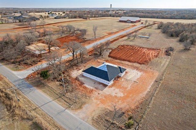 2200 Winter Ridge Road, Blanchard, OK 73010