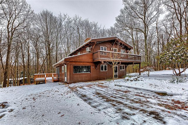 248 Greenbrier Rd, Bullskin Twp, PA 15610