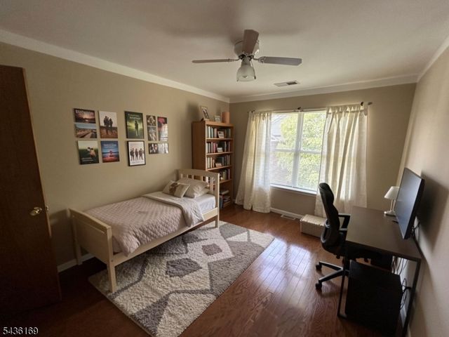 32 Rebecca Rd, East Hanover Twp., NJ 07936