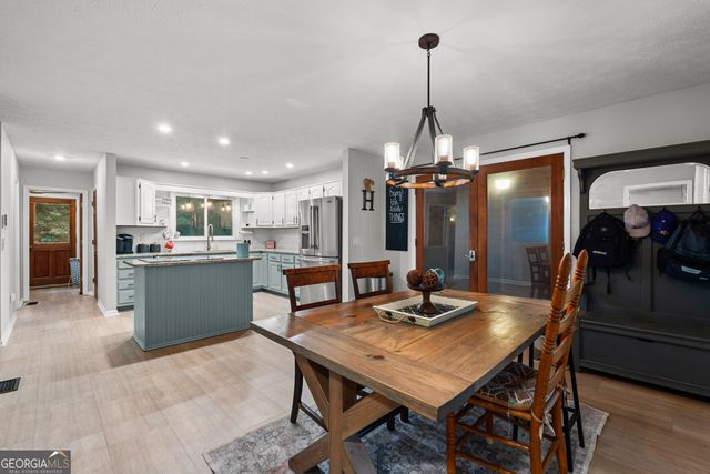 318 Teasley Trail, Moreland, GA 30259