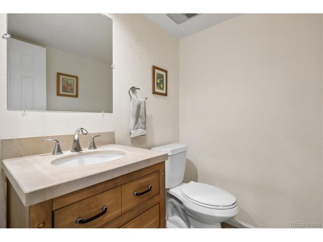 5035 S Evanston St, Aurora, CO 80015