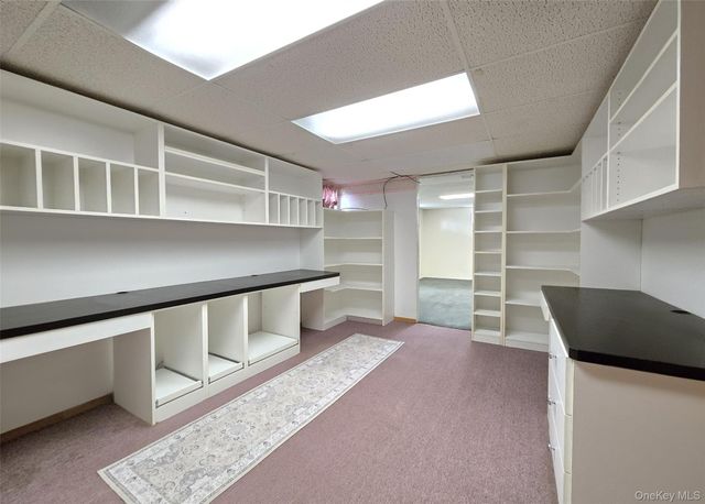 27 Peter Road, Ronkonkoma, NY 11779