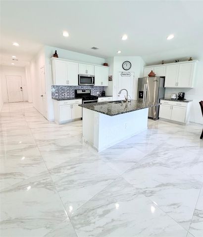 3410 Emerald Anchor Ln, Conroe, TX 77301