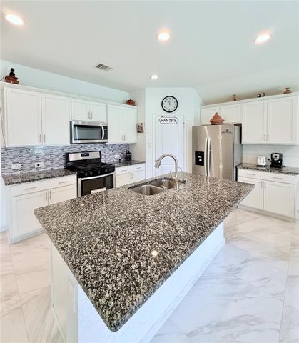 3410 Emerald Anchor Ln, Conroe, TX 77301