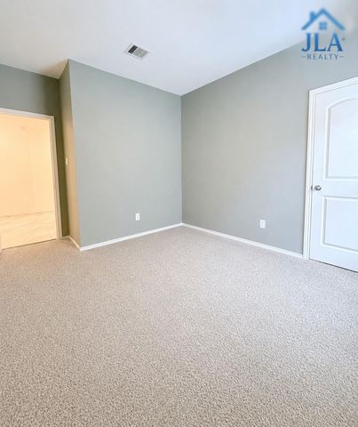 3410 Emerald Anchor Ln, Conroe, TX 77301