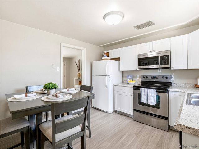 1466 S Chase St, Lakewood, CO 80232