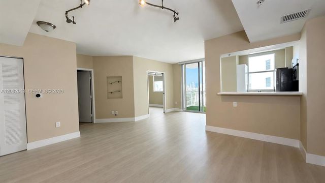 1 Glen Royal Parkway 1210, Miami, FL 33125